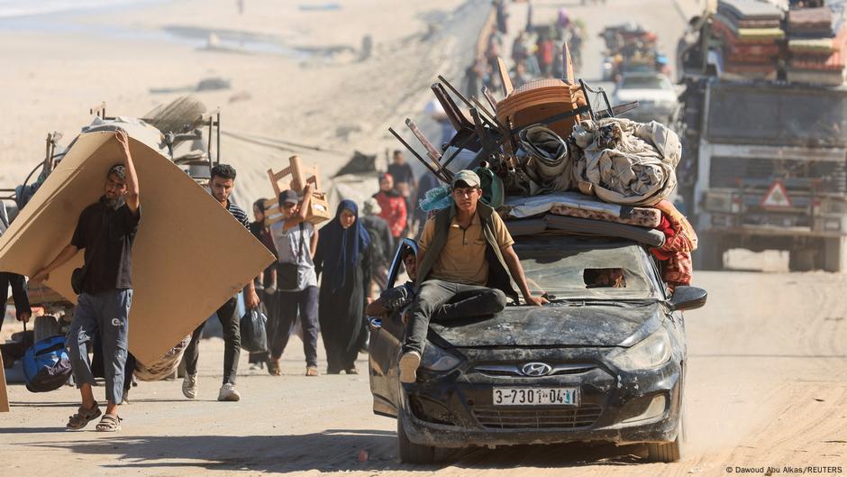 Middle East: Israel under pressure as Gaza attack continues